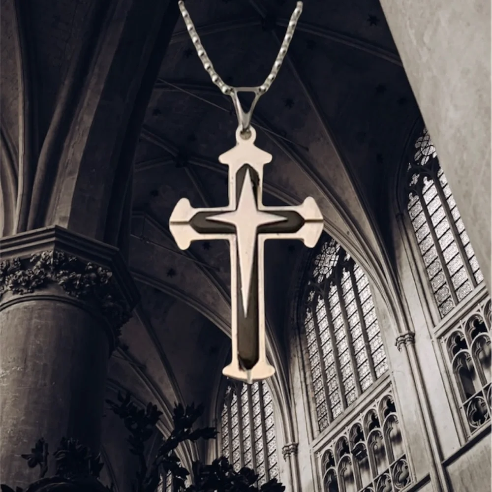 Cross chain/pendant